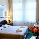 Hotel apartamentowy Miodosytnia 4*