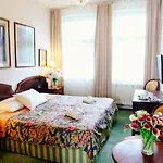 Miodosytnia 4* Краков