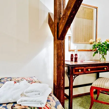 Miodosytnia Apart Otel