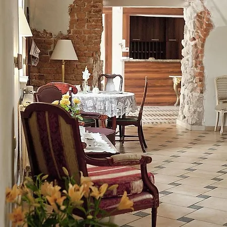 Aparthotel Miodosytnia