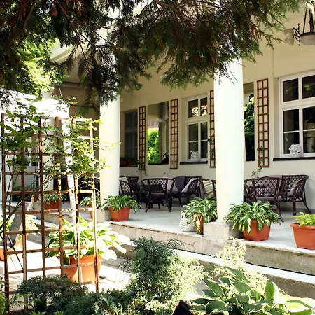 Miodosytnia Apartmanhotel 4*