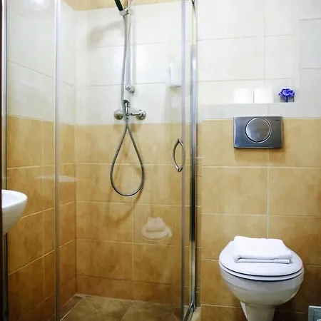 Miodosytnia Lejlighedshotel 4*