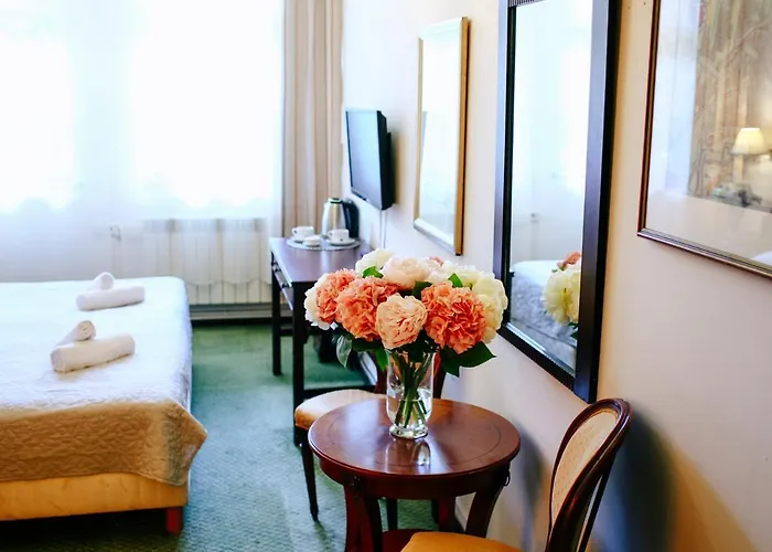 Miodosytnia Aparthotel 4*