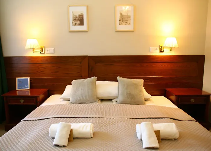 Miodosytnia Aparthotel 4*