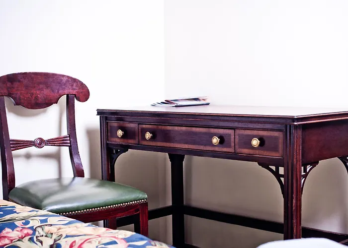 Aparthotel Miodosytnia 4*