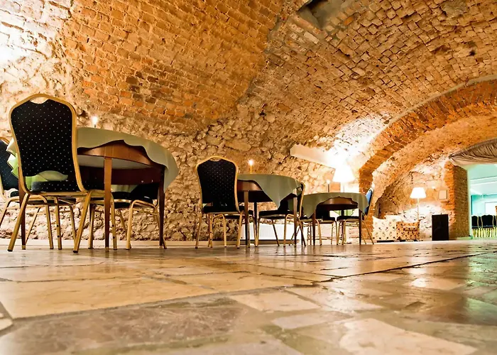 Aparthotel Miodosytnia