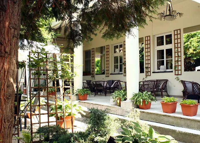 Miodosytnia Aparthotel 4*