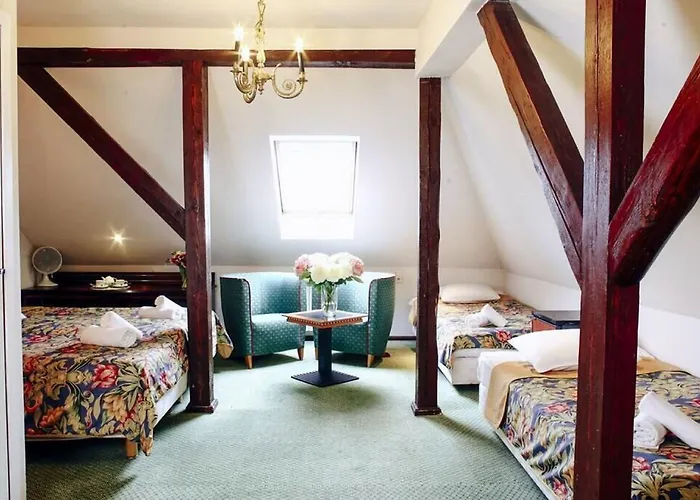 Miodosytnia Aparthotel 4*