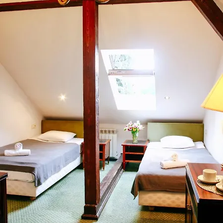 Appart hôtel Miodosytnia 4*