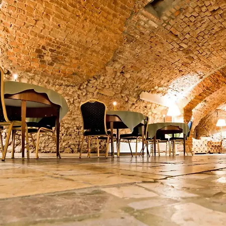 Appart hôtel Miodosytnia